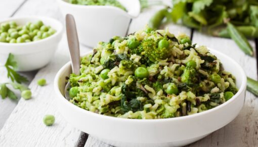 Colorful vegetable rice (arroz à grega)